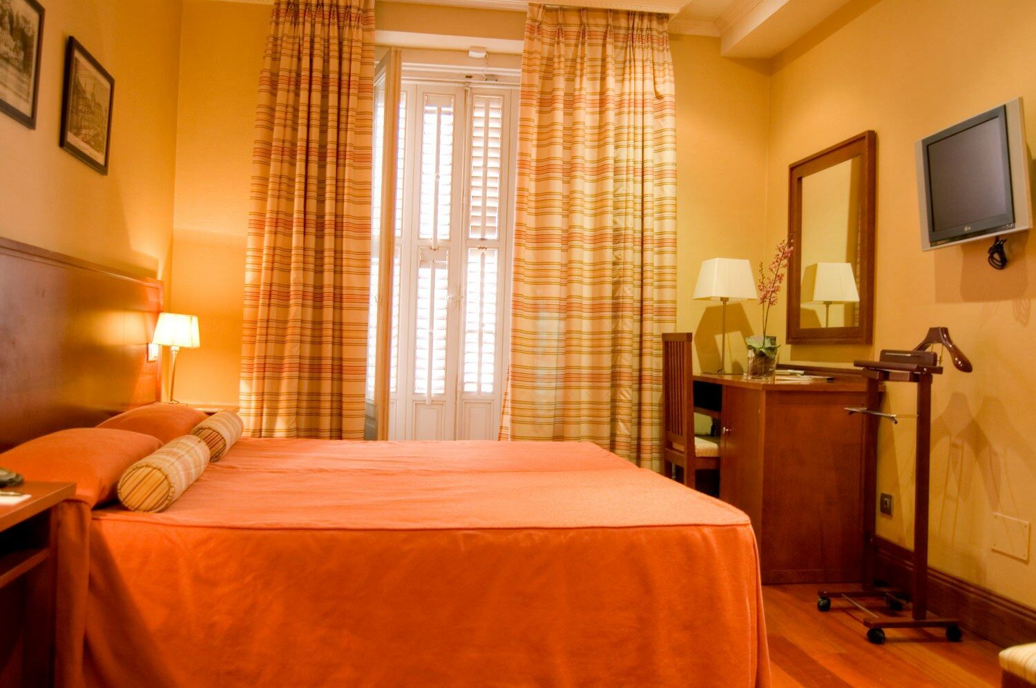 Itc Infantas By Soho Boutique Hotel Madrid Kültér fotó